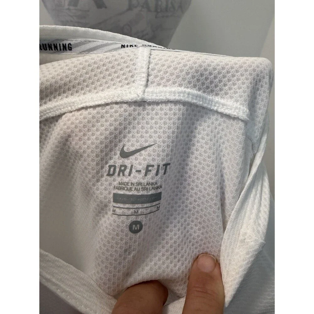 Nike Dri-FIT Running Women's T-Shirt M White Mesh Breathable Texture Long Sleeve